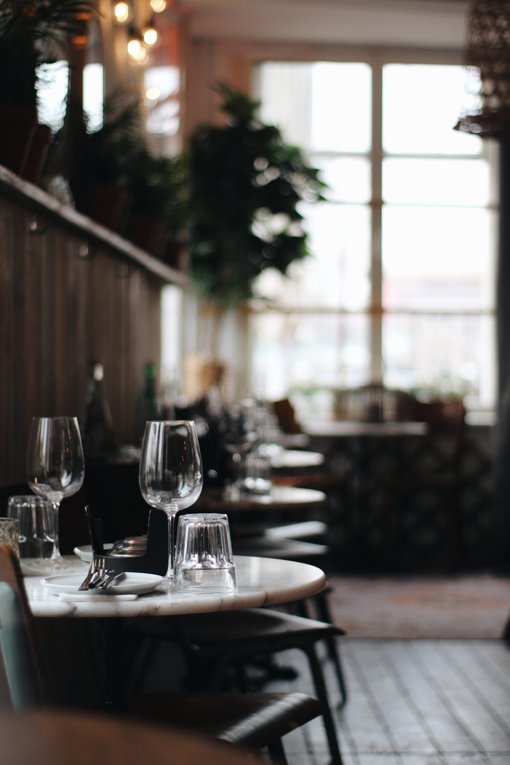 The Joy of Socials restaurant gedekte tafels
